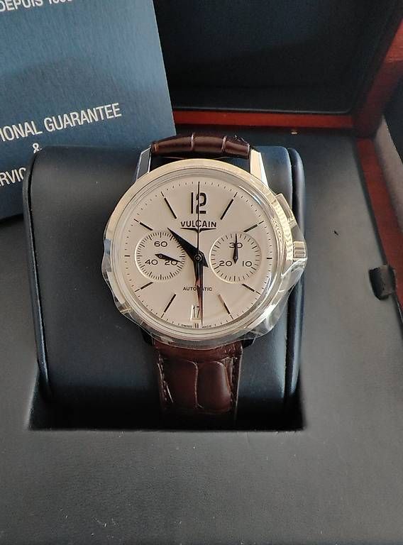 Vulcain Orologi: Vulcain 50s Presidents' Watch – Nuovo e nell'imballaggio originale da Lyss venduto da supervisor