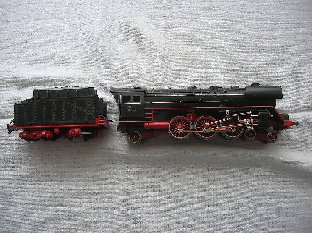 Trains électriques: DEUX locomotives Fleischmann No 1360 HO – D'occasion à Boudry par TOUT-123-AZIMUT 5