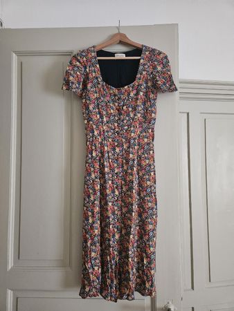 Sezane Kleid geblümt Grösse XS guter Zustand