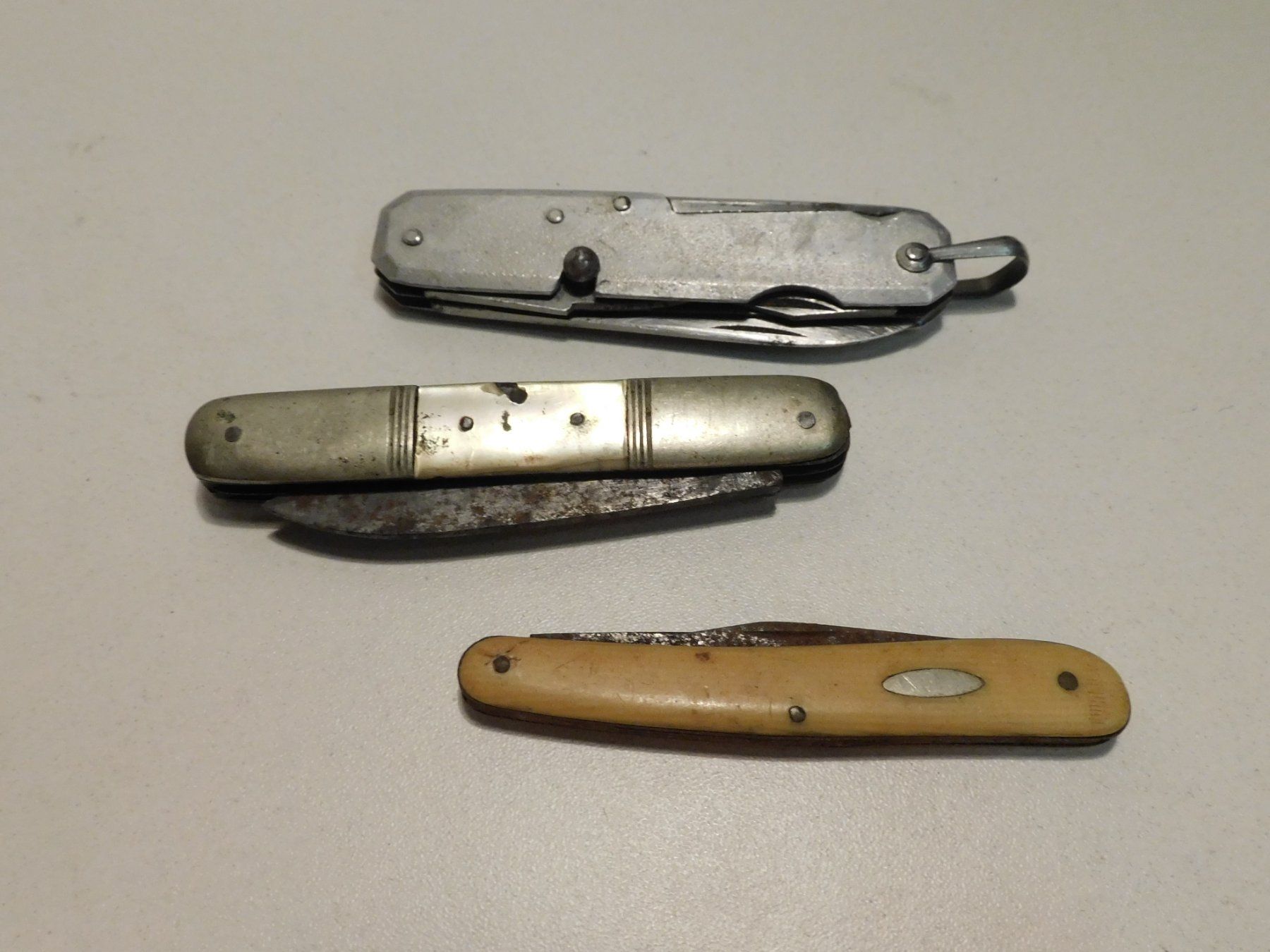 Coltelli tascabile: Sackmesser 4 alte Sackmesser – Usato da Sursee venduto da 76 6