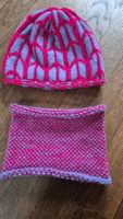 Handknitted beanie & scarf pink/purple