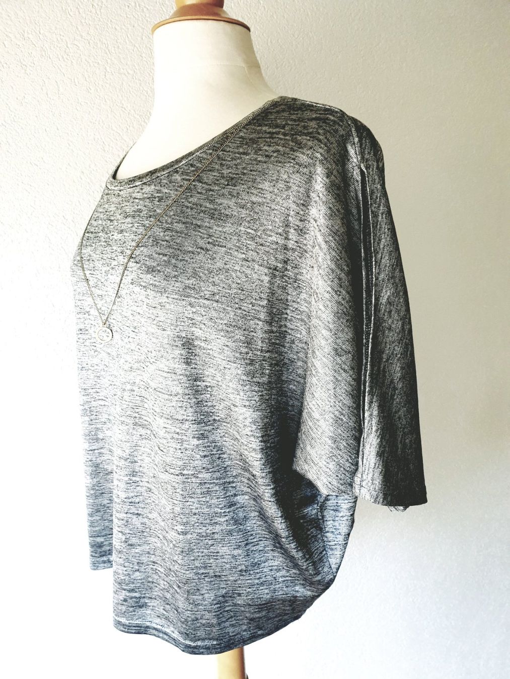 T-Shirts: SHIRT VON SOPHYLINE S ODER AUCH M ANTHRAZIT/ FIX MIT KETTE – Neu (gemäss Beschreibung) aus Elsau von the-colorful-side 4