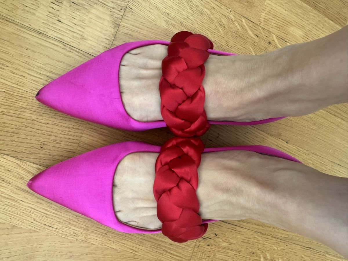 Asos Damenschuhe: Flache Pumps mit rotem Flechtband - Gr. 37 – Gebraucht aus Zürich von ERueff 2