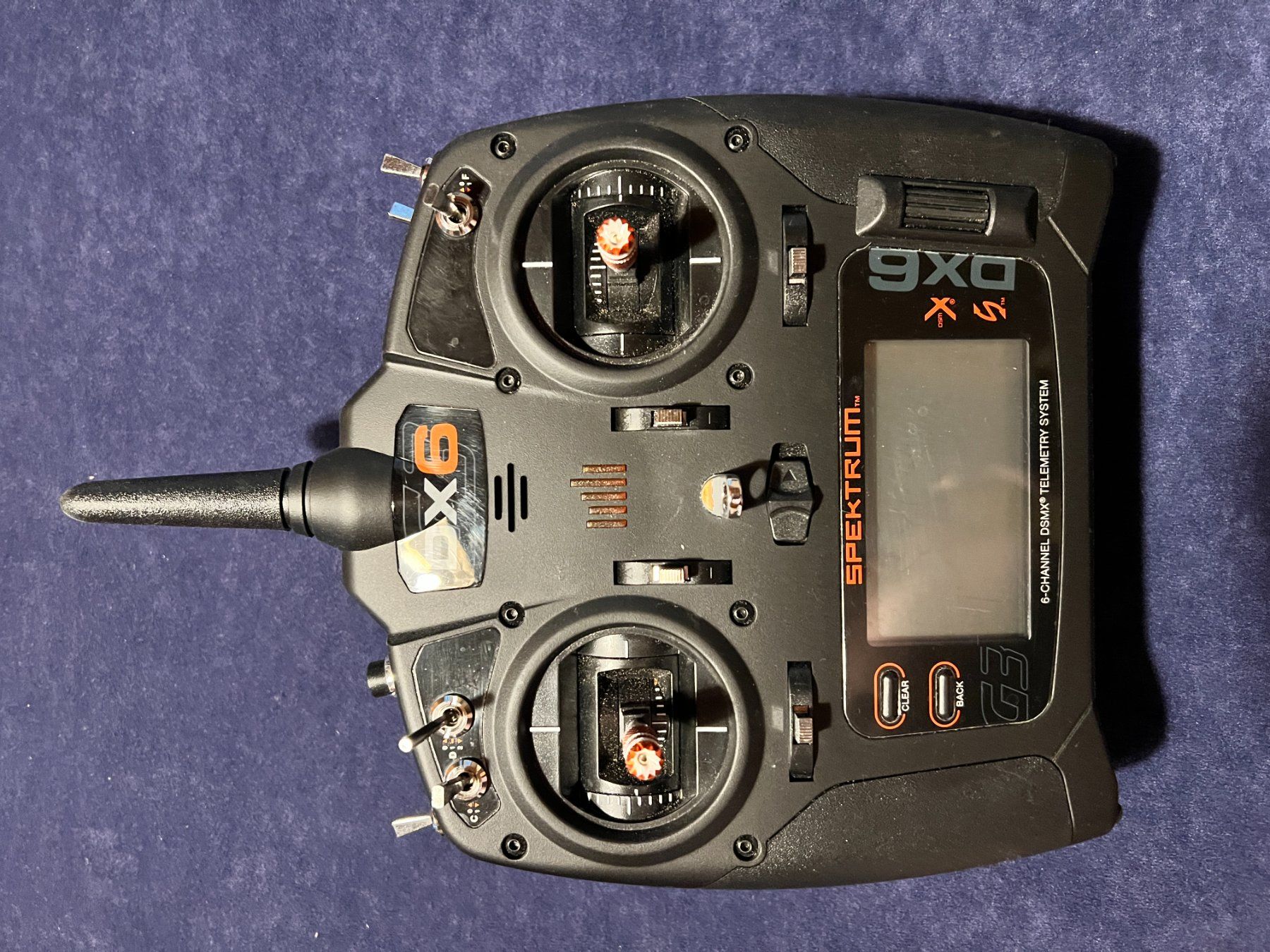 Spektrum Fernsteuerungen: Spektrum Fernsteuerung DX6 mit Empfänger – Gebraucht aus Neu St. Johann von  2