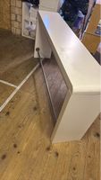Bartisch weiss schmal mit Metallstrebe akzeptabel