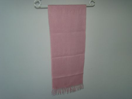 Schal rosa mit Fransen
