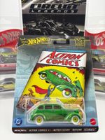 Hot Wheels Action Comics #1 - Action Sedan Premium - 2025