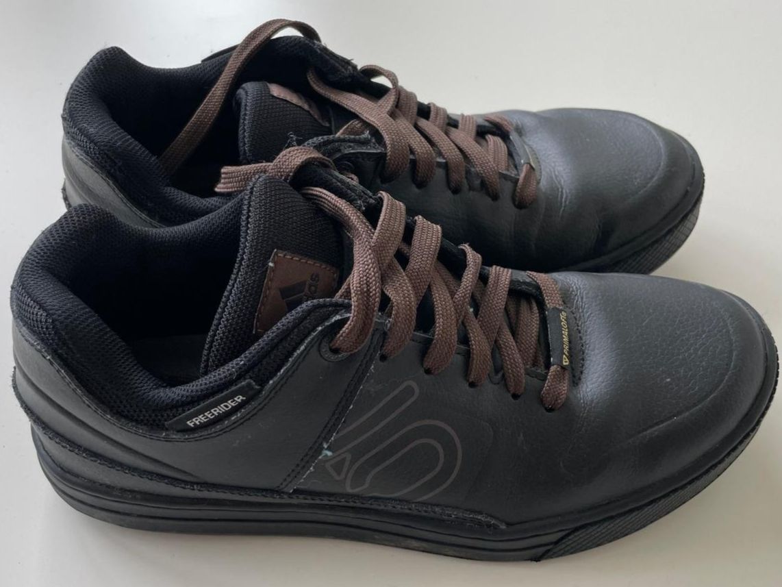 Five Ten Scarpe da uomo: Five Ten Freerider EPS Mountain Biking Shoe Black – Usato da Oberrieden venduto da horatiohornblower 1