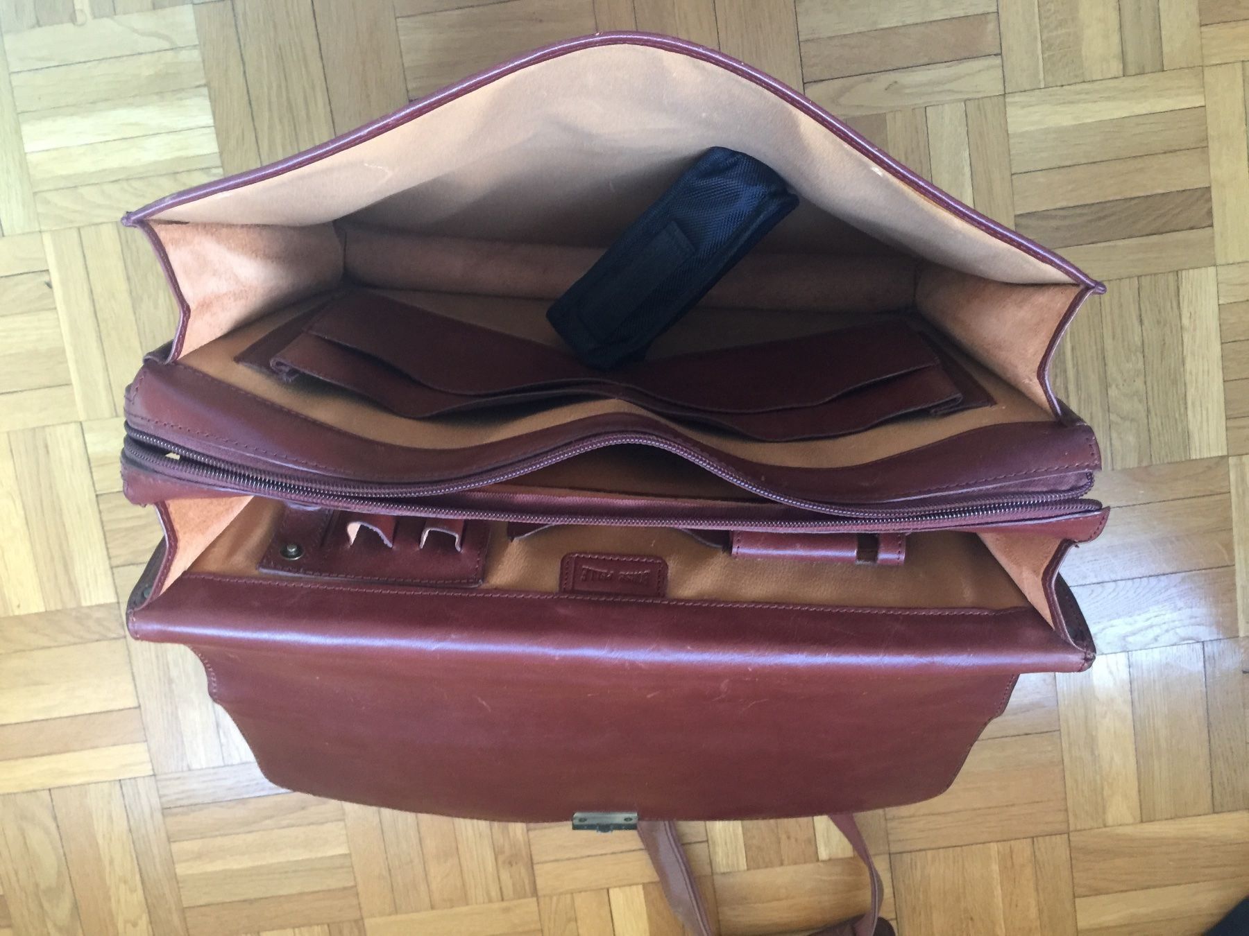 Koffer & Taschen: Serviette en cuir brune – Gebraucht aus Onex von mirza02 1