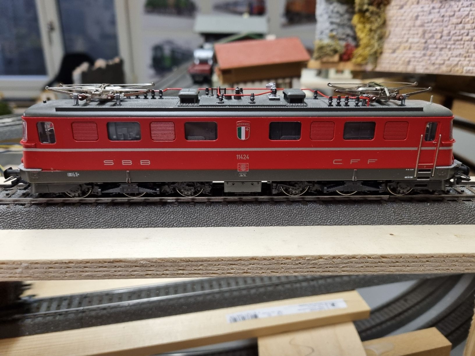 Märklin Modellini di ferrovie: Ae 6/6 Neuchâtel 29643 – Usato da Schöftland venduto da mokele2 4