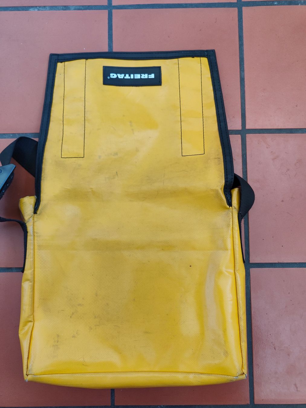 Freitag Borse: Freitagtasche Lassie F11 – Usato da Winterthur venduto da the7mx1reon 3