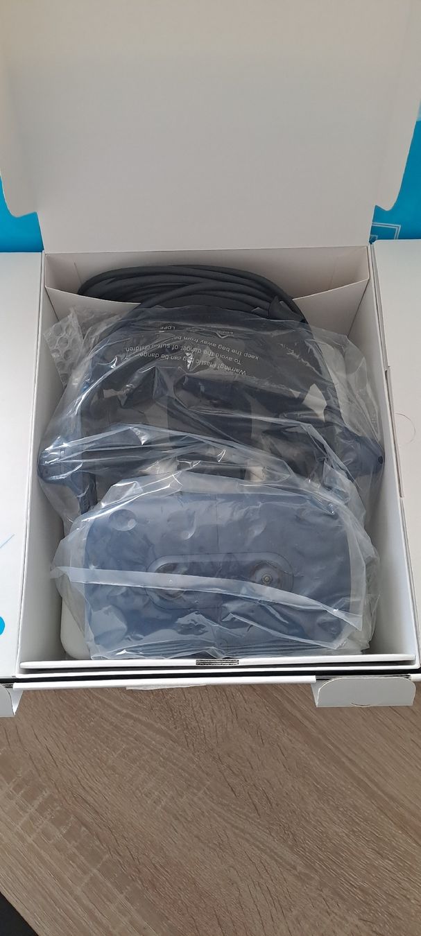 HTC VR Brille: HTC Vive Pro Set inkl. Base Stations 2.0 + Controller 2.0 – Neu (gemäss Beschreibung) aus Rümlang von Frost84x 4