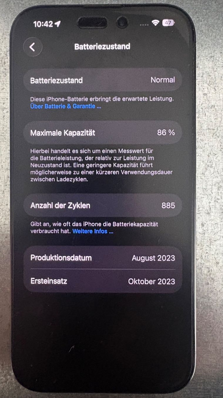 Apple Telefoni cellulari / Smartphones: iPhone 15pro, 128GB, schwarz, ab CHF 1.-- – Usato da Zürich venduto da lppes 6