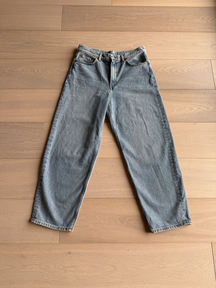 Cos Jeans: COS Jeans – Nuovo (secondo la descrizione) da Erlenbach ZH venduto da mpsy