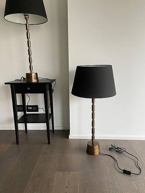 Lampade: 2 eleganti lampade da comodino  – Usato da Baden venduto da Gaivlis