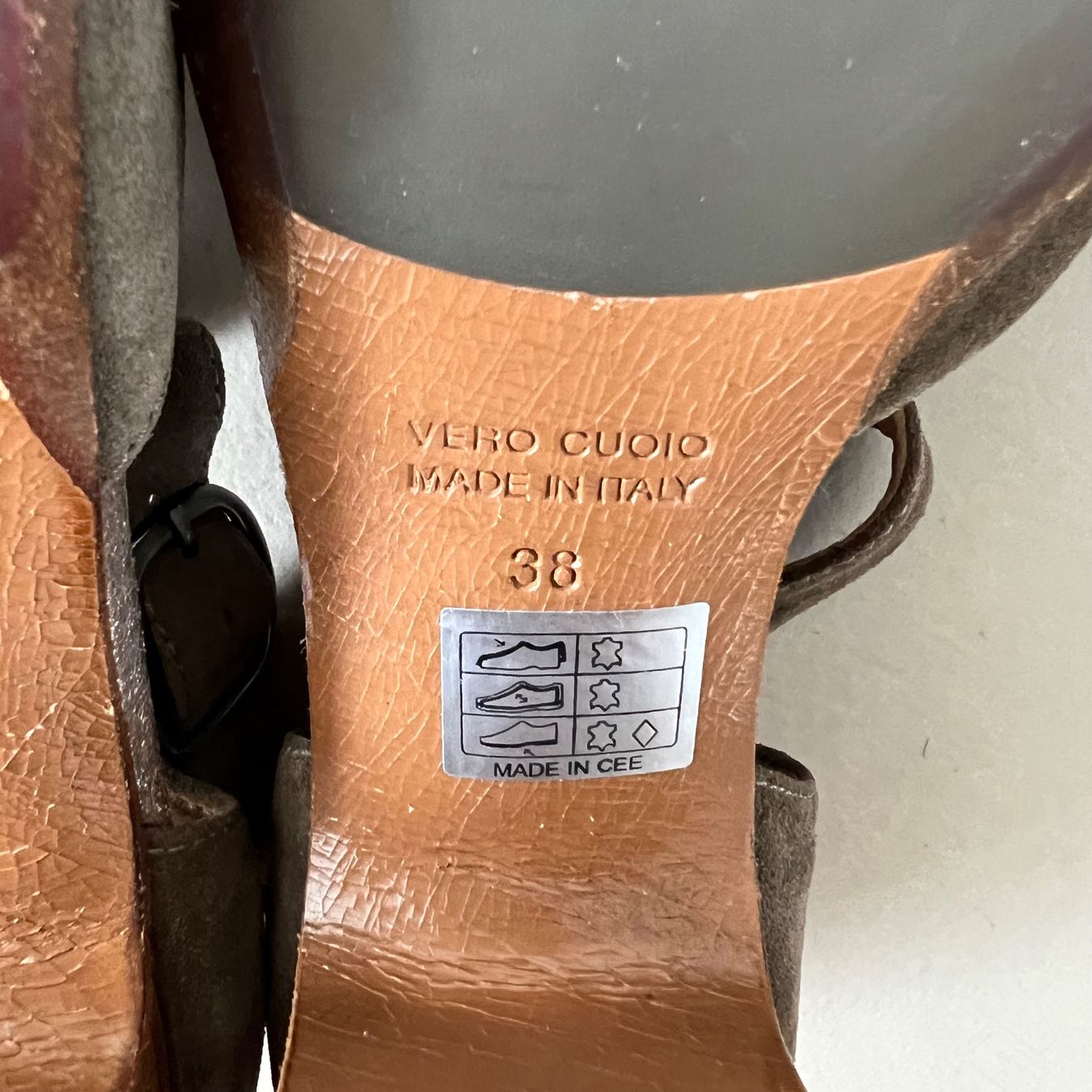 Damenschuhe: GIANLUCA TOMBOLINI Leder Sandalen – Gebraucht aus zürich von vintage12 9