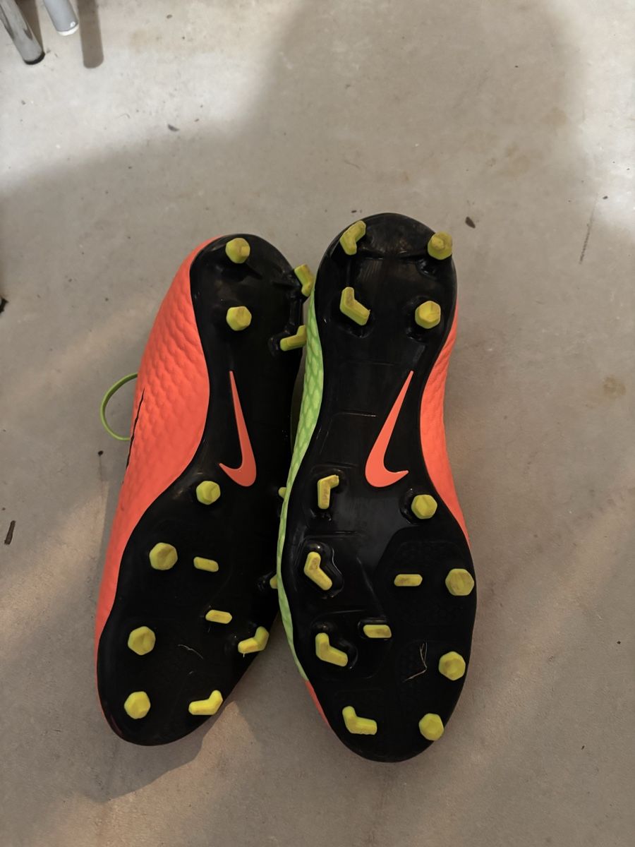 Nike Scarpe da uomo: Fussballschuhe Nike Hypervenom 44.5 – Usato da Zofingen venduto da M4RI4 1