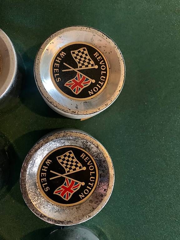 Tutti pezzi di ricambio auto: Revolution Wheels Felgendeckel Wheel Cap – Usato da Gränichen venduto da Xbertone 1