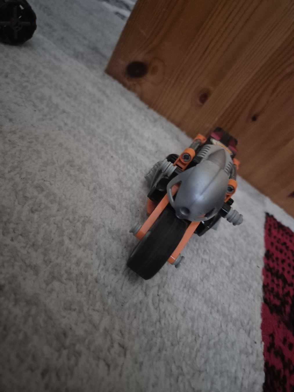 Lego Giocattoli: Lego Technic Motorrad schwarz orange gebraucht – Usato da Wolhusen venduto da ima_2jjx 1