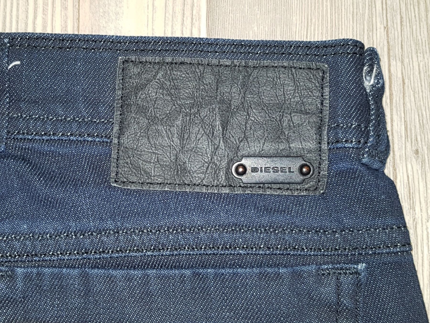 Diesel Jeans: Jeans DIESEL  Model SOOZY   Taille / Grosse W25 L34 – Usato da Cossonay-ville venduto da Super-Price-Quality 6