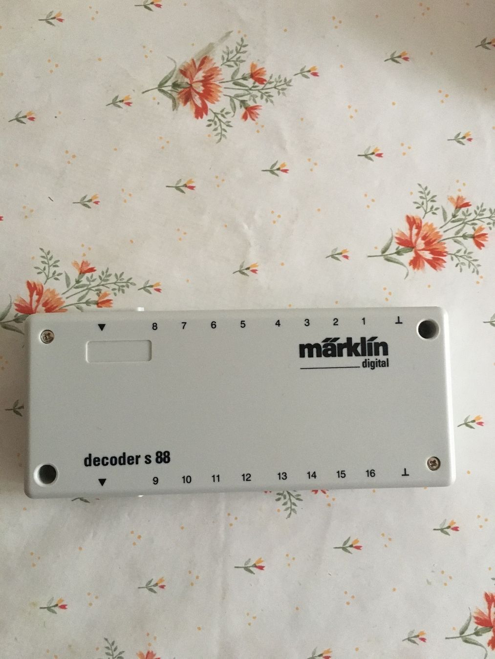Märklin Modelleisenbahnen: Märklin 60880 digital decoder S88 – Gebraucht aus Châtillon FR von riocavalli