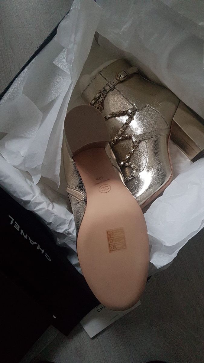 Chanel Scarpe da donna: Bottines Chanel dorées – Nuovo e nell'imballaggio originale da Ropraz venduto da Angy.ruiz 3
