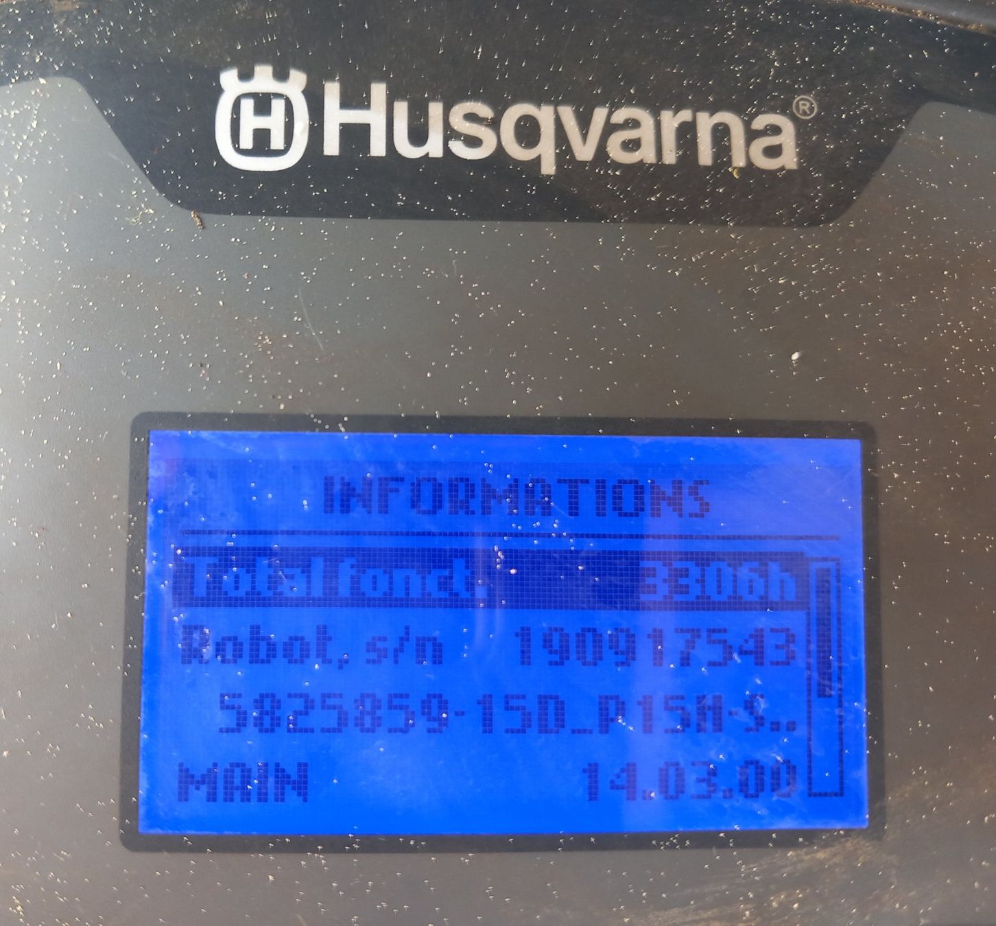 Husqvarna Tagliaerba: Robot tondeuse Husqvarna – Usato da Les Paccots venduto da luc_8dkv 1