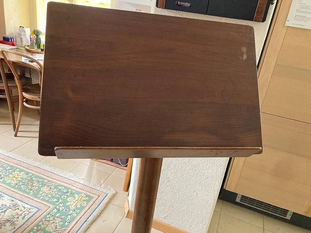 Cavalletti: lutrin en bois – Usato da Lausanne venduto da nfv_92lt 2