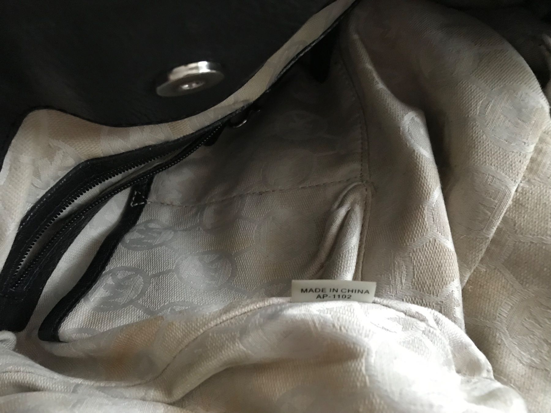 Michael Kors Borse da donna: Michael Kors Tasche schwarz – Usato da Emmenbrücke venduto da Hathor123 8