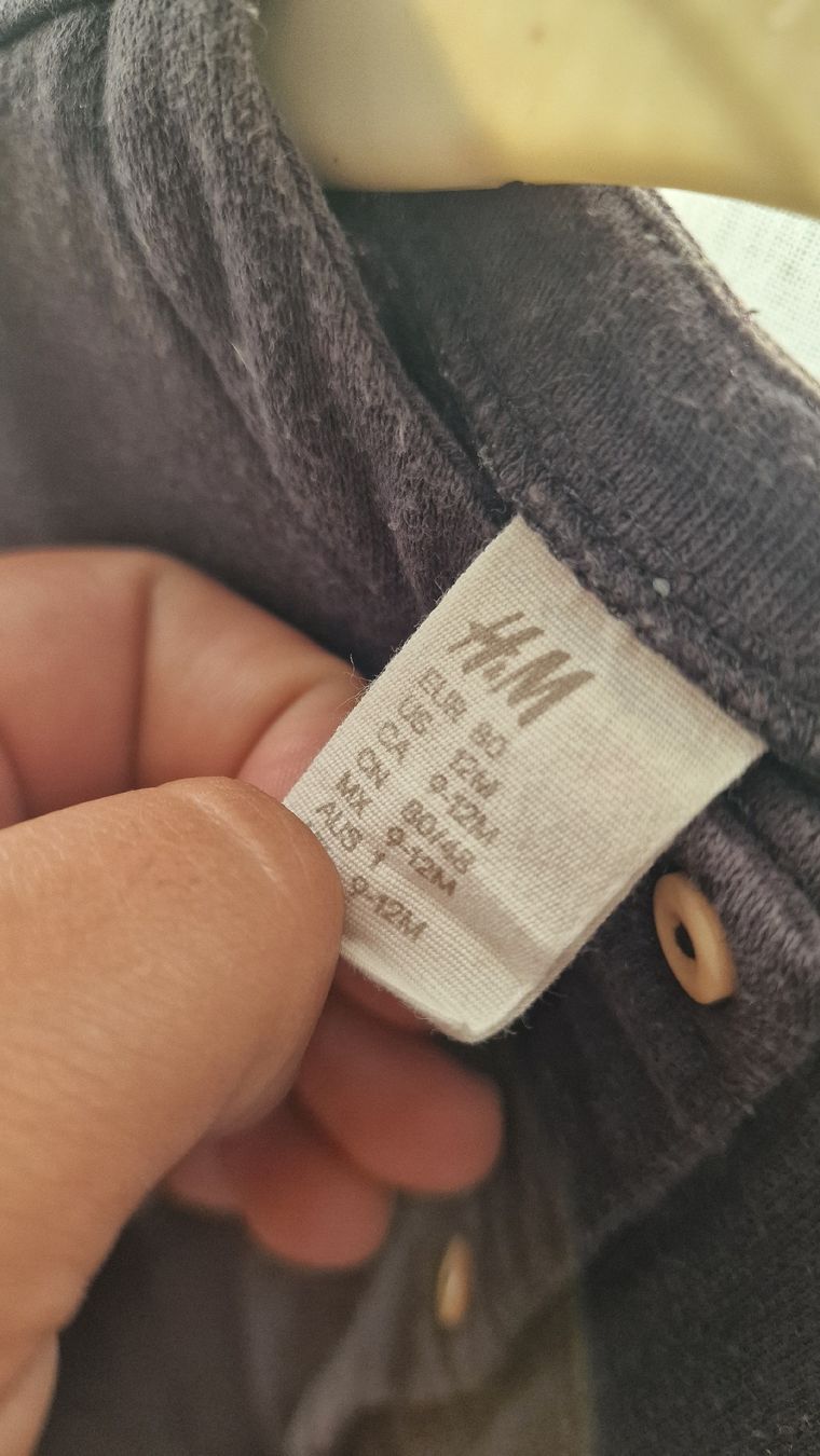 H&M Lotti & Set di vestiti: Baby Overall in Grösse 80 – Usato da Bottighofen venduto da Luana1234. 2