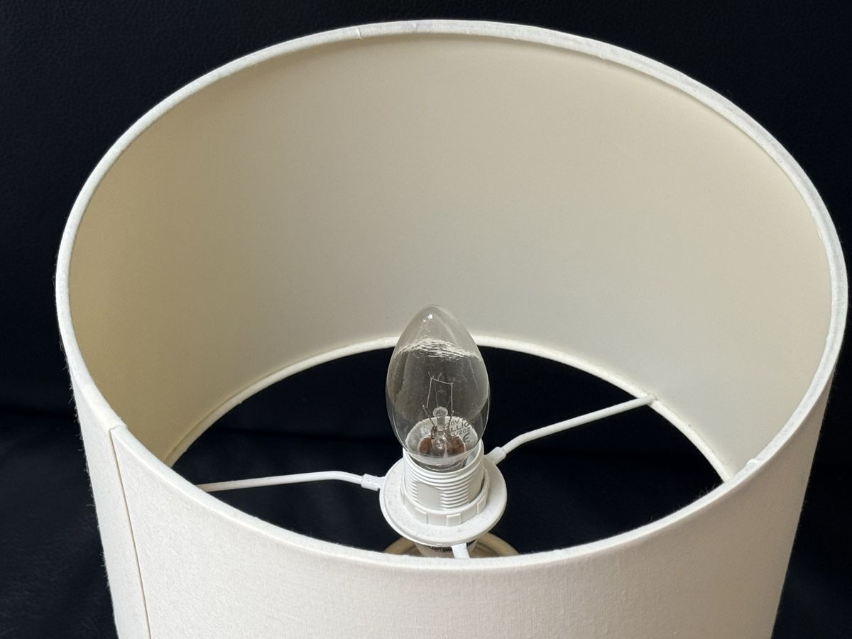 Lampen: 2x Tisch- / Nachttisch Lampen Sensor Touch Dimmer – Gebraucht aus Effretikon von A11A 1