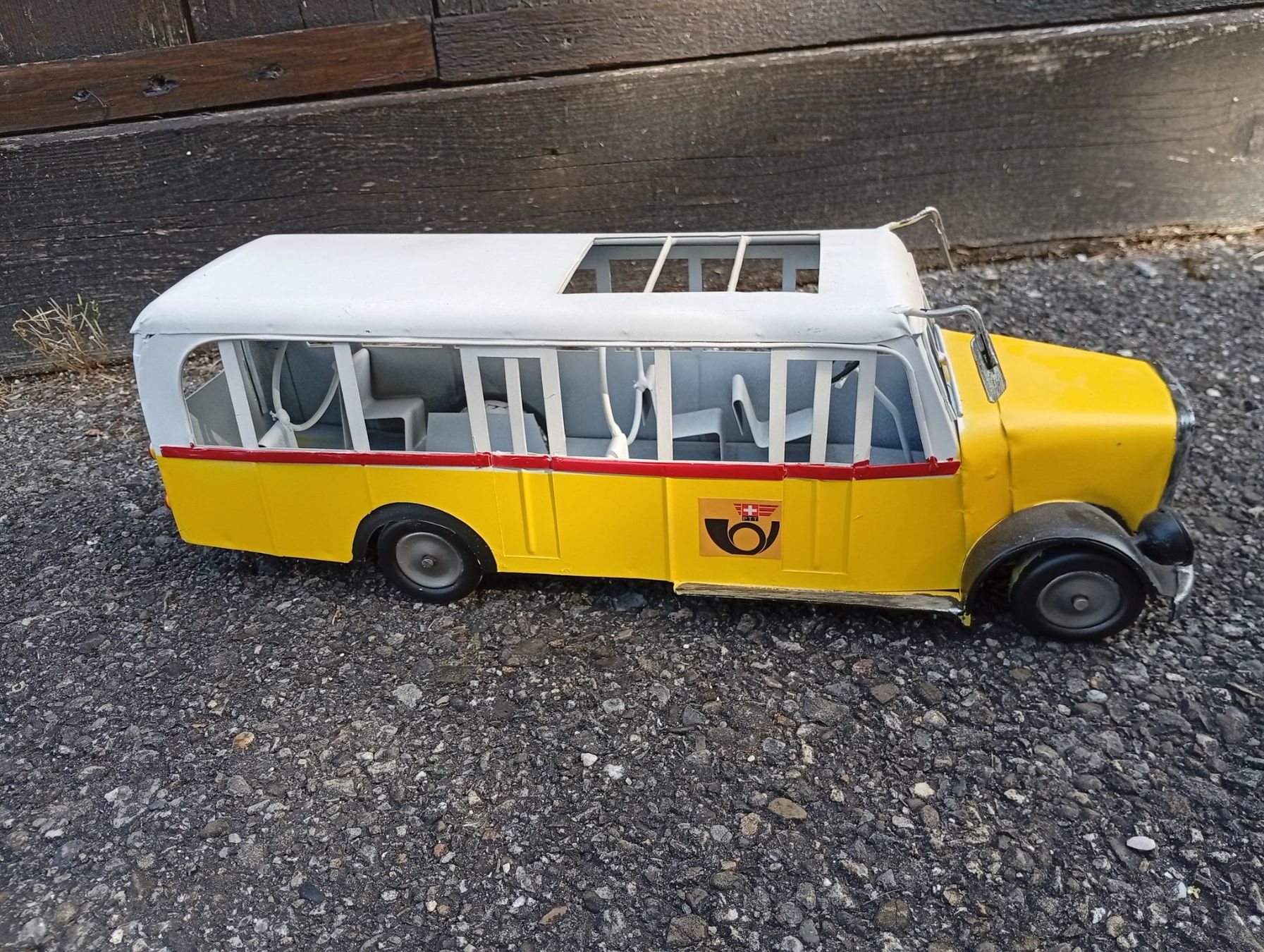 Kits de montage: Bus La poste métal – D'occasion à Perrefitte par 36B 3