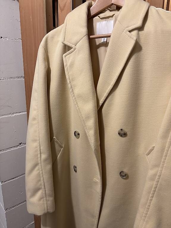 H&M Cappotti: Herbst / Frühlings Mantel - Gelb – Usato da Dübendorf venduto da tay_jcn7 1