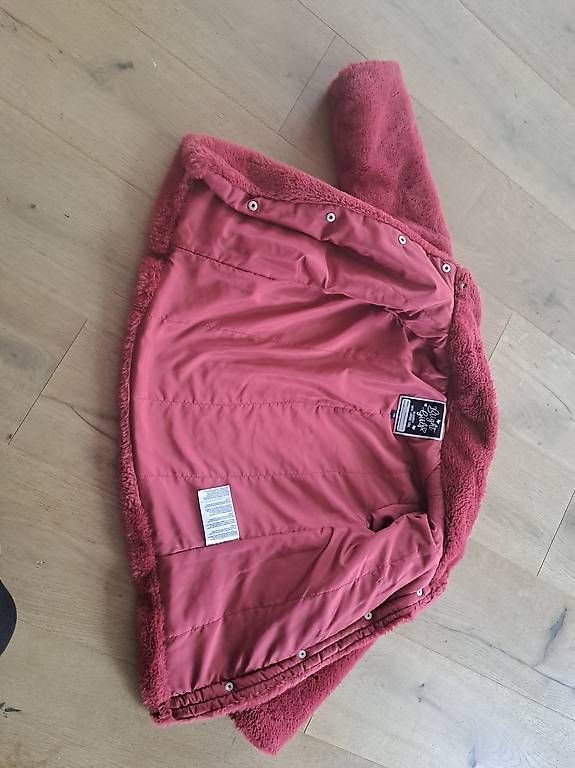 Vestes & Manteaux: Wintermantel Mädchen 116 – D'occasion à Winterthur par Ninosch02 2