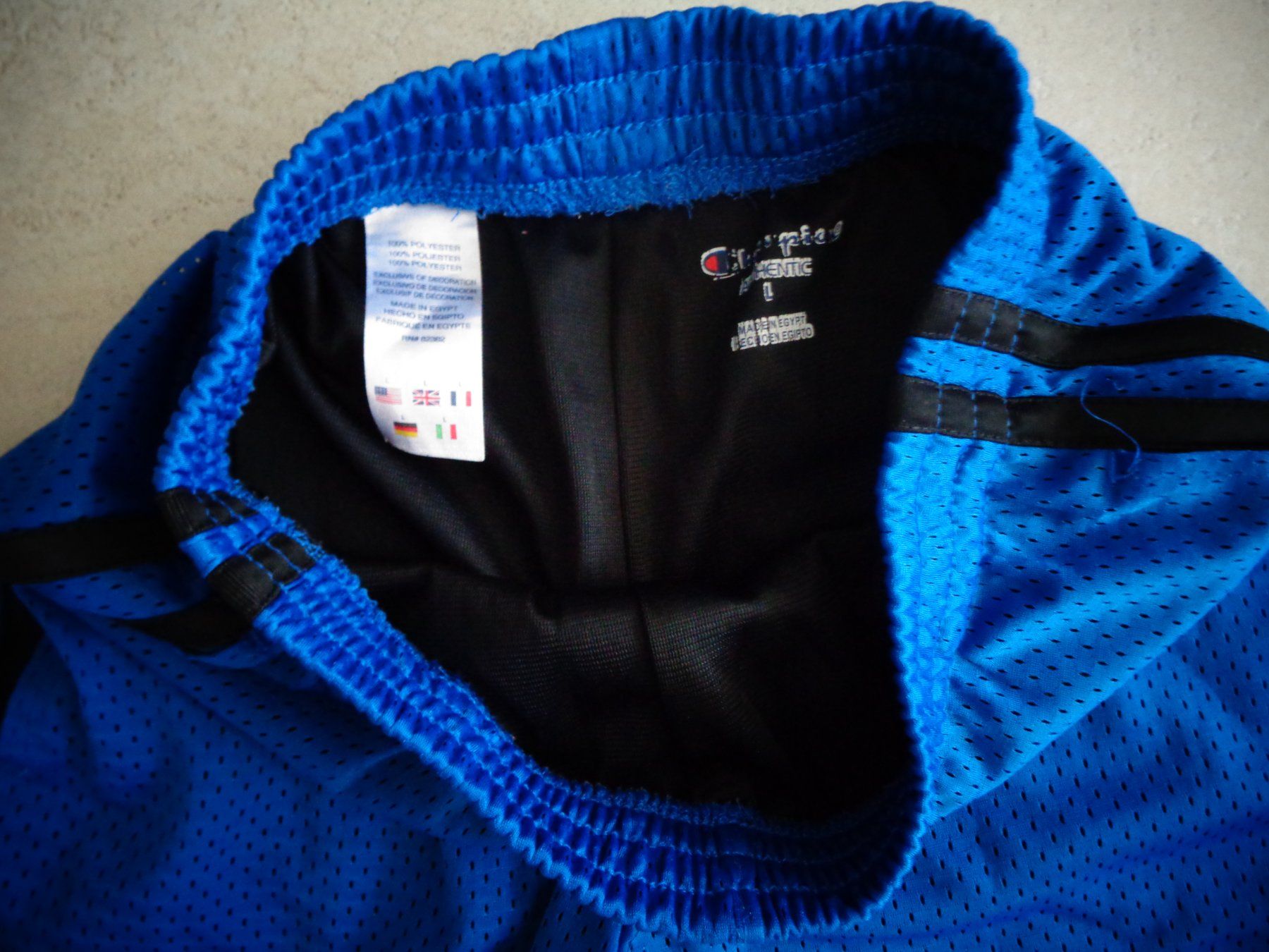 Champion Hosen: CHAMPION SHORTS GR.158 – Gebraucht aus Rotkreuz von Samballi 1