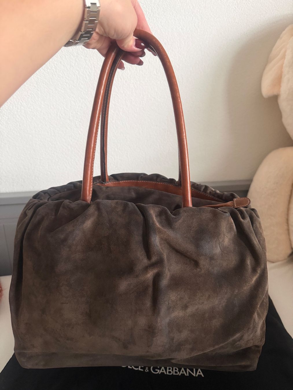 Dolce & Gabbana Borse da donna: Sac Dolce & Gabbana en daim marron – Usato da Bulle venduto da Re-a-loved 2