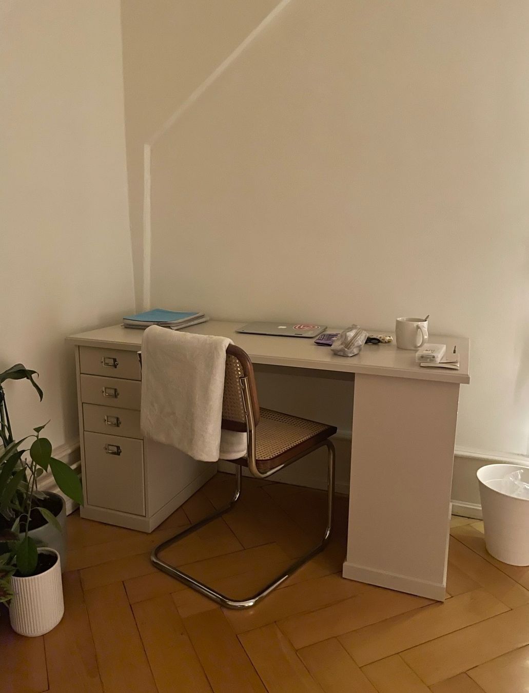 Ikea Bureaux: Ikea Vebjörn Schreibtisch – D'occasion à Basel par viv_vk85
