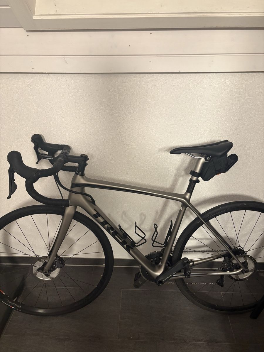 Trek Biciclette: Trek Émonda SL6 avec pédales capteur de puissance – Usato da Ins venduto da fuchsy14