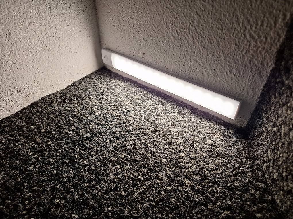 Lampade: LED Lichtleiste mit Bewegungsmelder – Nuovo e nell'imballaggio originale da Steinebrunn venduto da Chr1stian