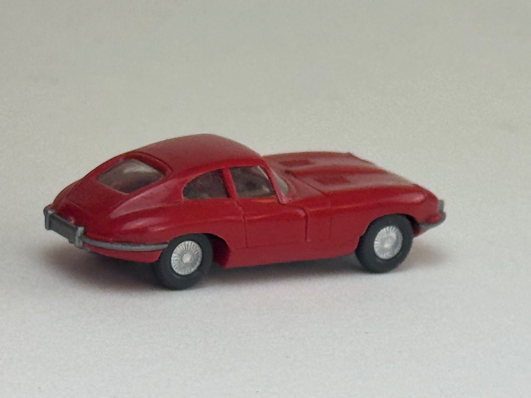 Wiking Modellini d'auto: RI- Wiking Jaguar Typ E rot – Usato da Elm venduto da Wikmtz 1
