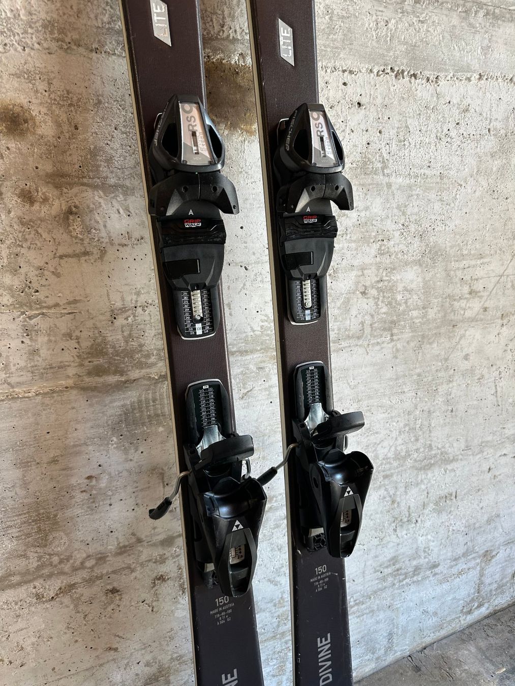 Fischer Skis: Fischer Divine Ski 150CM – Gebraucht aus Emmenbrücke von karkarkar 2
