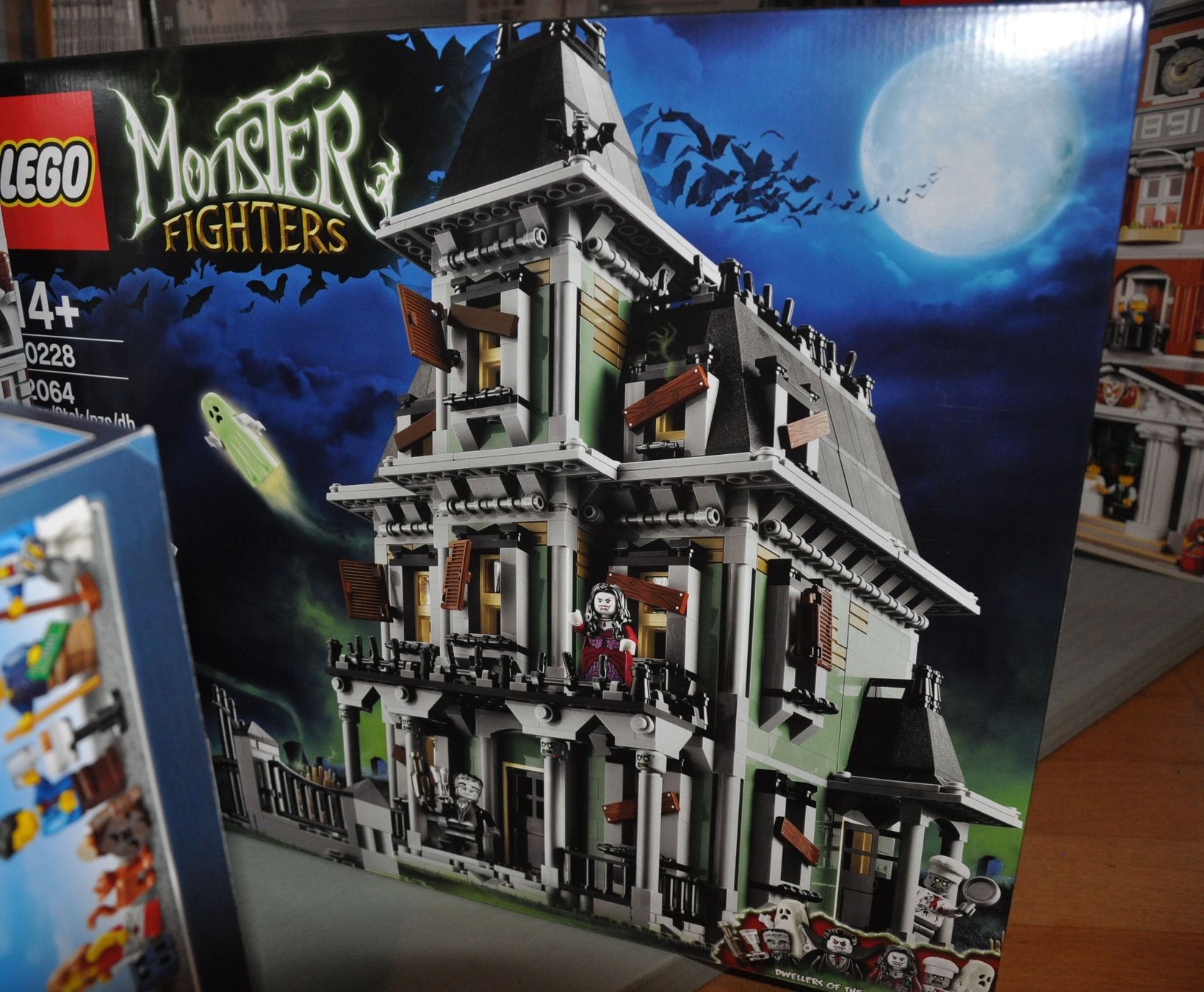 Lego Baukästen: Lego 17 Modular Building - Collection complète scellée – Neu und originalverpackt aus La Chaux-de-Fonds von  5