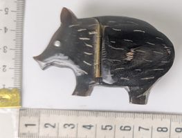 Dekorative Schmuckschatulle in Form eines Wildschweins