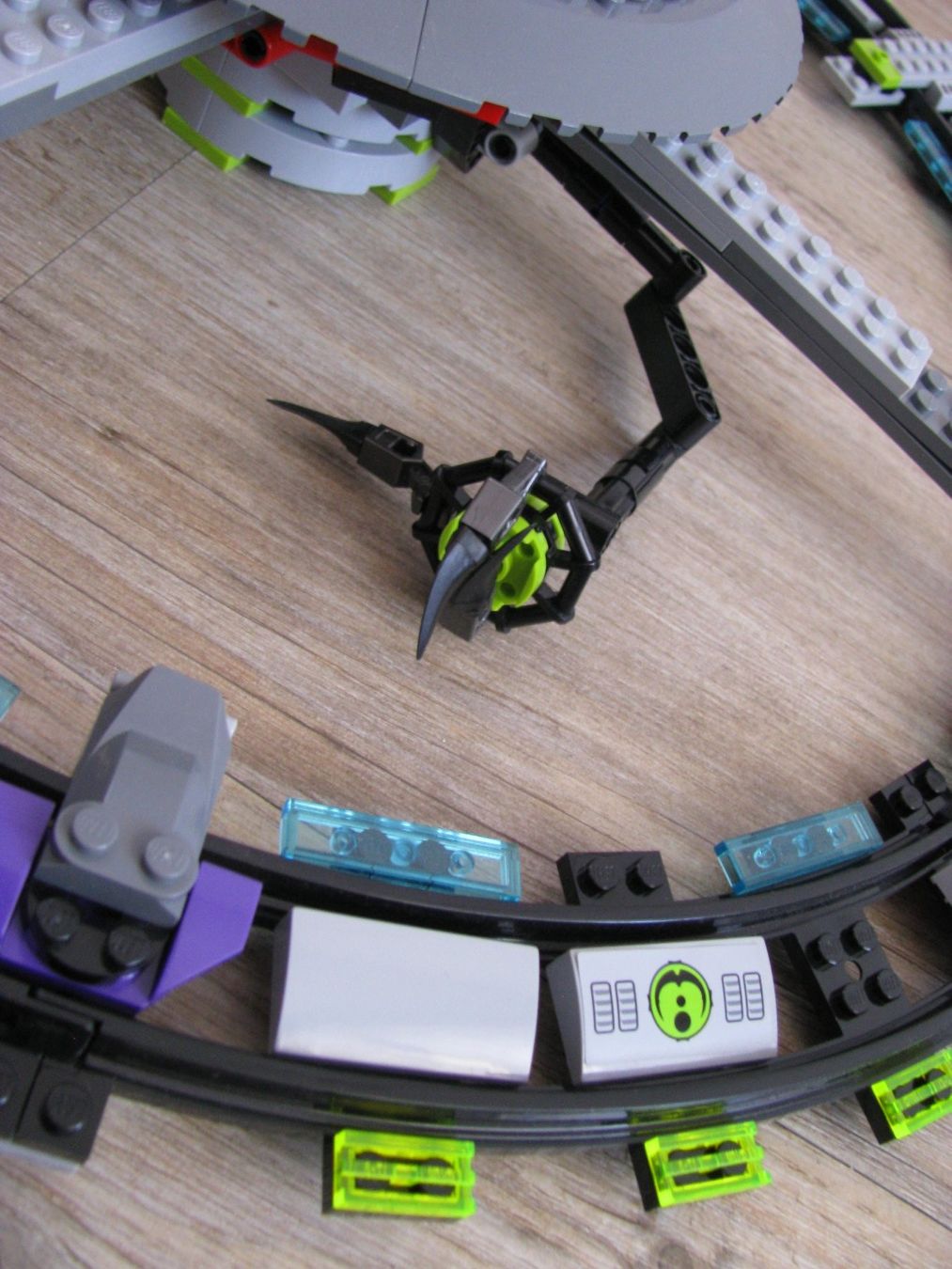 Lego Kit di costruzioni: LEGO Alien Conquest 7065 - Alienraumschiff – Usato da Zweisimmen venduto da Domii 3