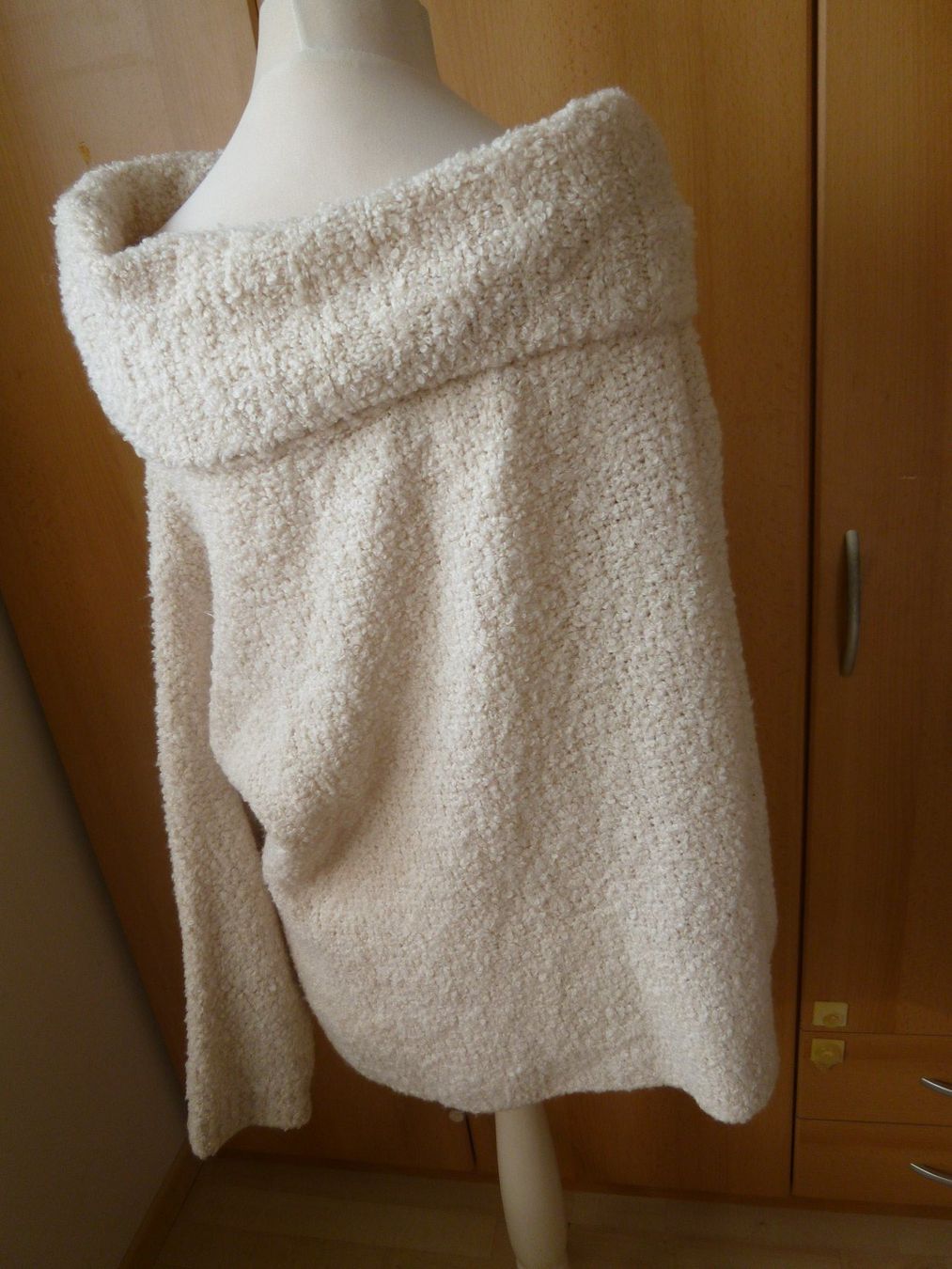Maglioni & Felpe: MARCO DI RENZO  kuschliger Pullover ca. S/M Bouclé beige – Usato da Dättlikon venduto da Mamakuga 7
