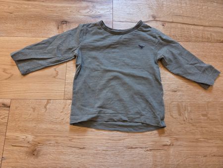 Baby Langarmshirt Gr. 74 grün