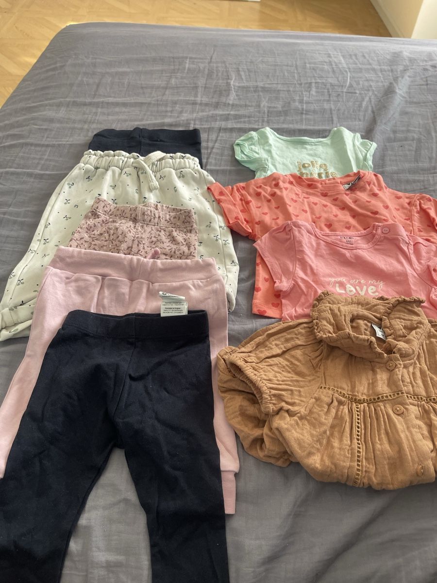 Kleiderpakete & -sets: Lot de 46 vêtements taille 6 mois – Gebraucht aus Boncourt von sev_r66z 1