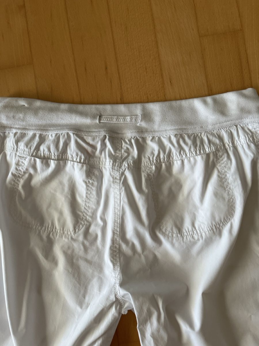 Hosen: Street One Capri Hose weiss Grösse 44 – Gebraucht aus Bassersdorf von Steyning88 3