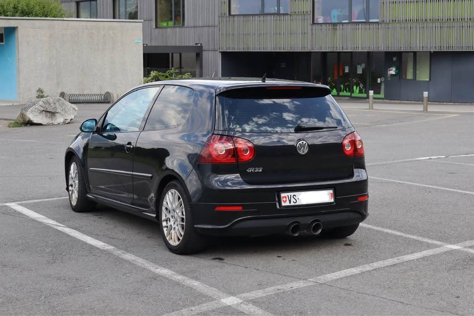 VW Automobili: VW Golf 5 R32 – Usato da Monthey venduto da guigui187 6
