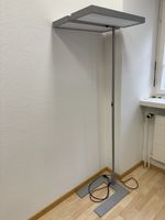 Stehleuchte der Marke Regent – Silber
